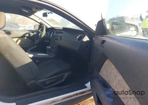 2011 Ford Mustang V6 z USA, uszkodzony, nr VIN 1ZVBP8AM9B5103876